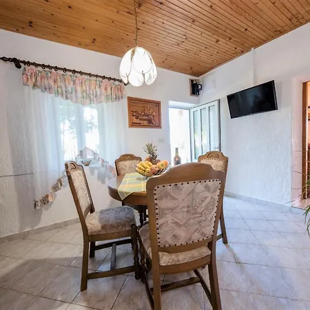 Am Berg Vakantiehuis Kampor