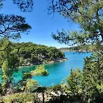 Am Berg * Kampor