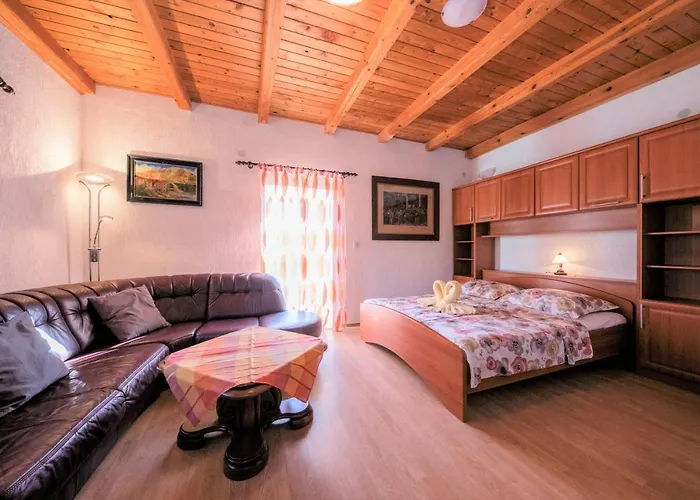 Сasa de vacaciones Am Berg Kampor