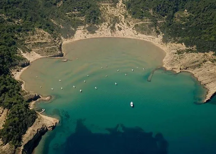 Сasa de vacaciones Am Berg Kampor